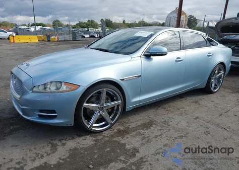 2013 Jaguar Xj Xjl Portfolio z USA, uszkodzony, nr VIN SAJWJ2GDXD8V47278